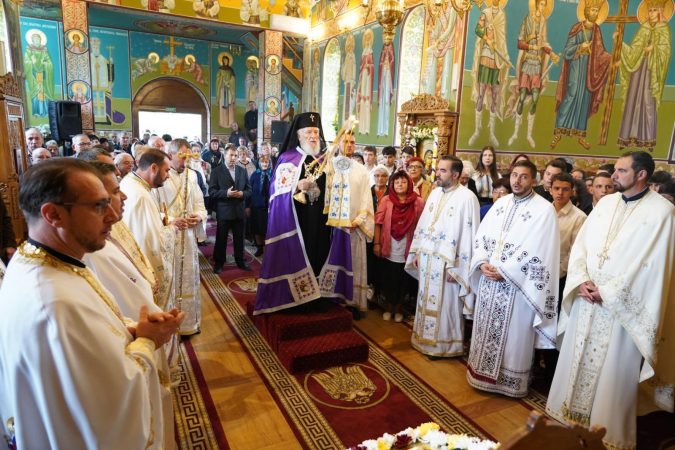 Sărbătoare la Parohia „Sf. Voievod Neagoe Basarab” din Târgoviște, cu participarea Mitropolitului Nifon
