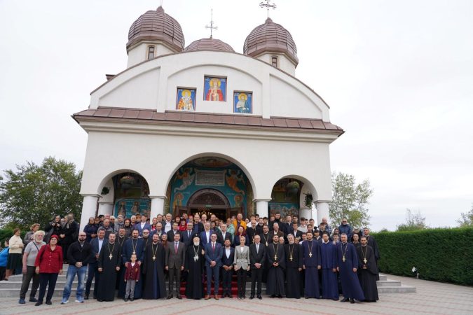 Sărbătoare la Parohia „Sf. Voievod Neagoe Basarab” din Târgoviște, cu participarea Mitropolitului Nifon