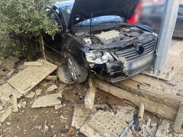 Accident rutier în comuna Lungulețu: un pasager rănit Accident rutier în comuna Lungulețu: un pasager rănit