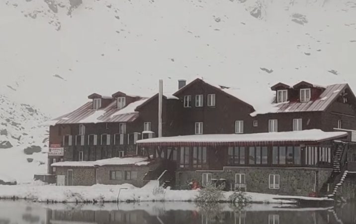 Basm de iarnă la Bâlea Lac, în mijloc de toamnă