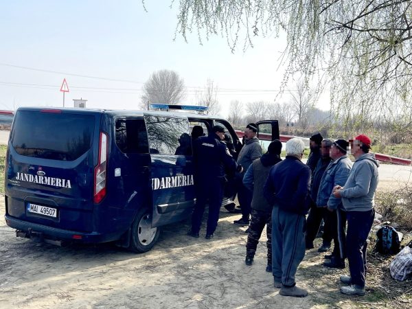 Braconajul piscicol, în vizorul jandarmilor dâmbovițeni