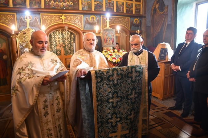 Comunitatea din Răcari a sărbătorit Hramul Bisericii Boanga – Sfânta Cuvioasă Parascheva Comunitatea din Răcari a sărbătorit Hramul Bisericii Boanga – Sfânta Cuvioasă Parascheva