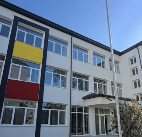 Școala „Grigore Alexandrescu” din Târgoviște își redeschide porțile după un amplu proces de modernizare realizat 