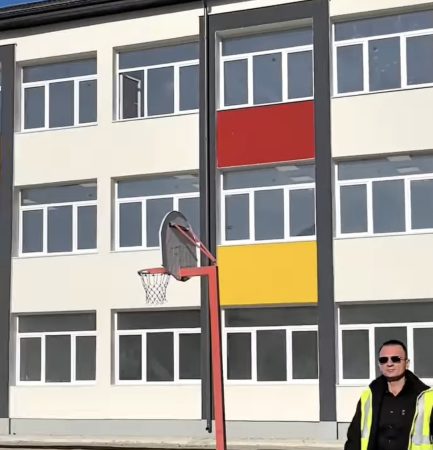 Școala „Grigore Alexandrescu” din Târgoviște, redeschisă după modernizare 