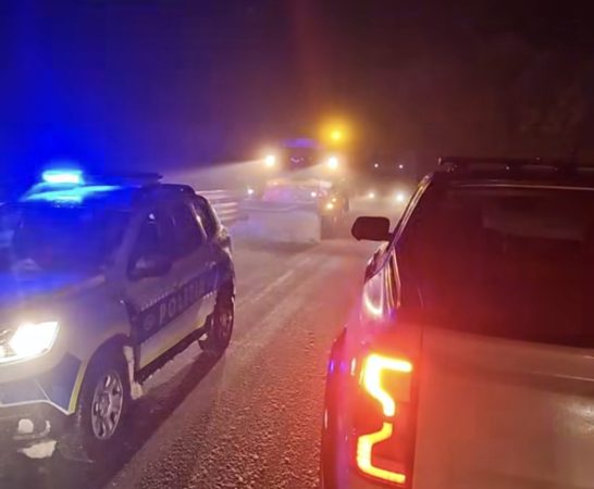 Iarnă în toată regula la Bran, Moieciu și Fundata – drumarii au lucrat nonstop