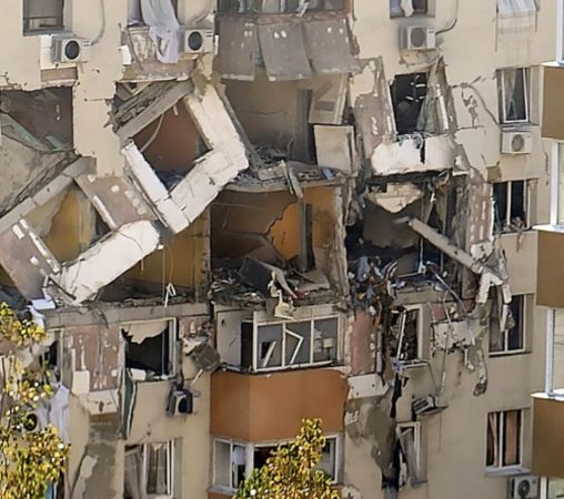 Percheziții în cazul exploziei din Rahova, șase persoane urmează să fie audiate Percheziții în cazul exploziei din Rahova, șase persoane urmează să fie audiate