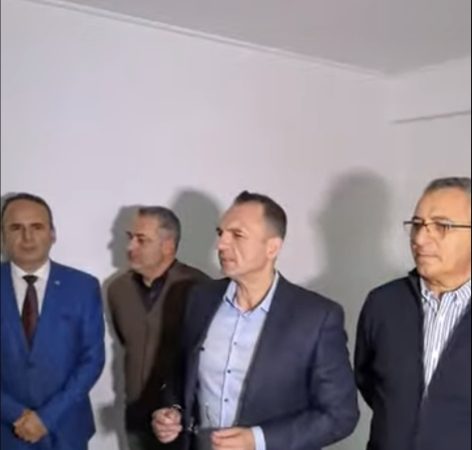 Primăria Târgoviște: 48 de locuințe ANL pentru medici și profesori, predate noilor chiriași Primăria Târgoviște: 48 de locuințe ANL pentru medici și profesori, predate noilor chiriași