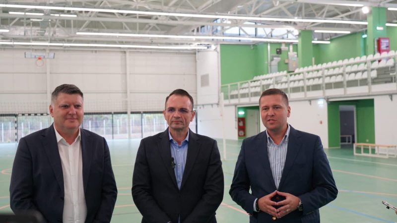 Primăria Târgoviște: Campusul Universității „Valahia” din Târgoviște se îmbogățește cu o bază sportivă modernă