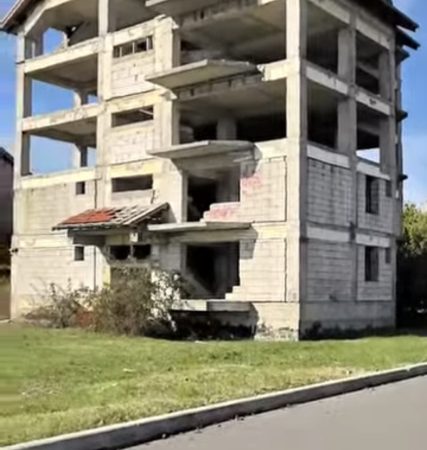 Primarul Târgoviștei: Investiții abandonate, ANL nu finalizează blocurile din cartierul Sagricom, de două decenii