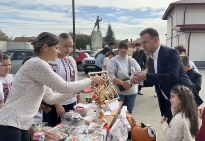 Bucurie și solidaritate la Târgul de Toamnă din Răzvad
