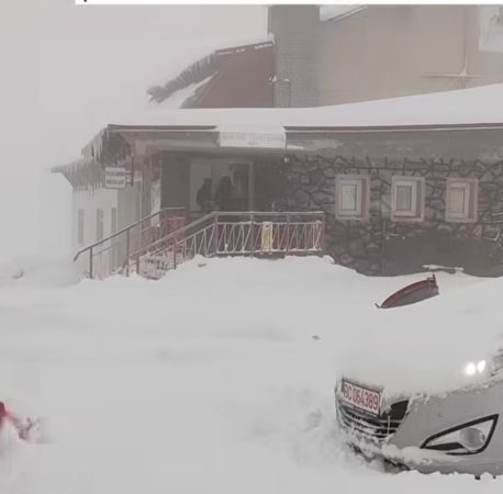 Transfăgărășanul închis temporar din cauza vremii severe