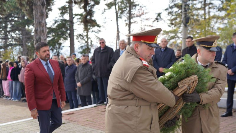 100 de ani de curaj și devotament: Monumentul Eroilor de la Dealu 100 de ani de curaj și devotament: Monumentul Eroilor de la Dealu