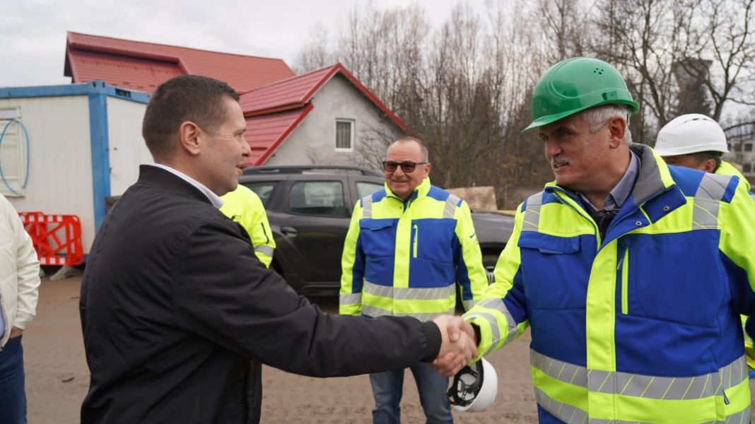 CJ Dâmbovița: Podul peste Pârâul Bizdidel: Lucrările avansează conform planului