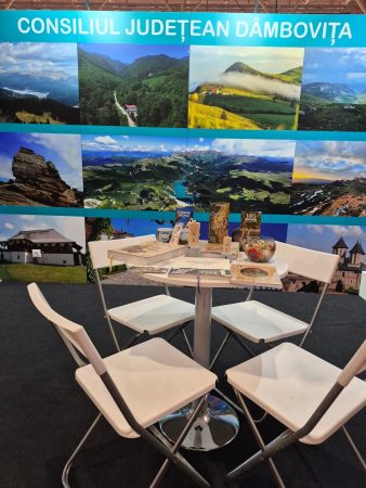 Dâmbovița, promovată la Târgul de Turism al României, atracții istorice și naturale prezentate la Romexpo