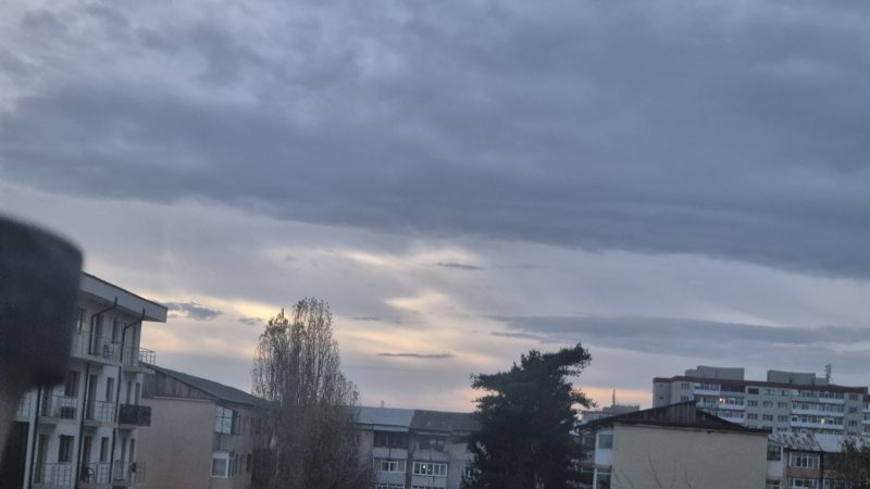 Mare atenție, județul Dâmbovița este sub informare meteo de vânt, frig și precipitații mixte Mare atenție, județul Dâmbovița este sub informare meteo de vânt, frig și precipitații mixte
