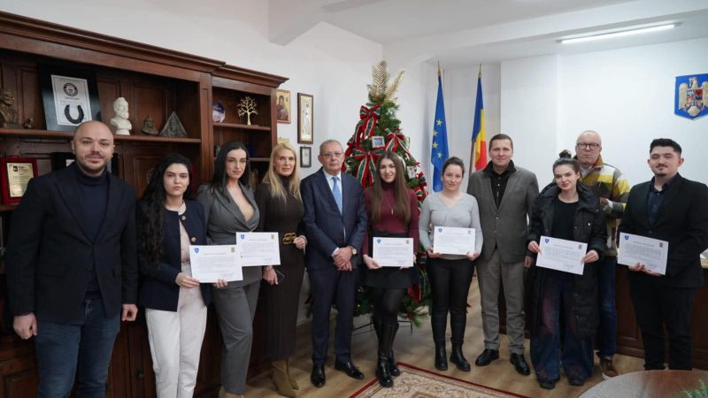 Tineri implicați în administrație: Internshipul la CJ Dâmbovița, un proiect reușit Tineri implicați în administrație: Internshipul la CJ Dâmbovița, un proiect reușit