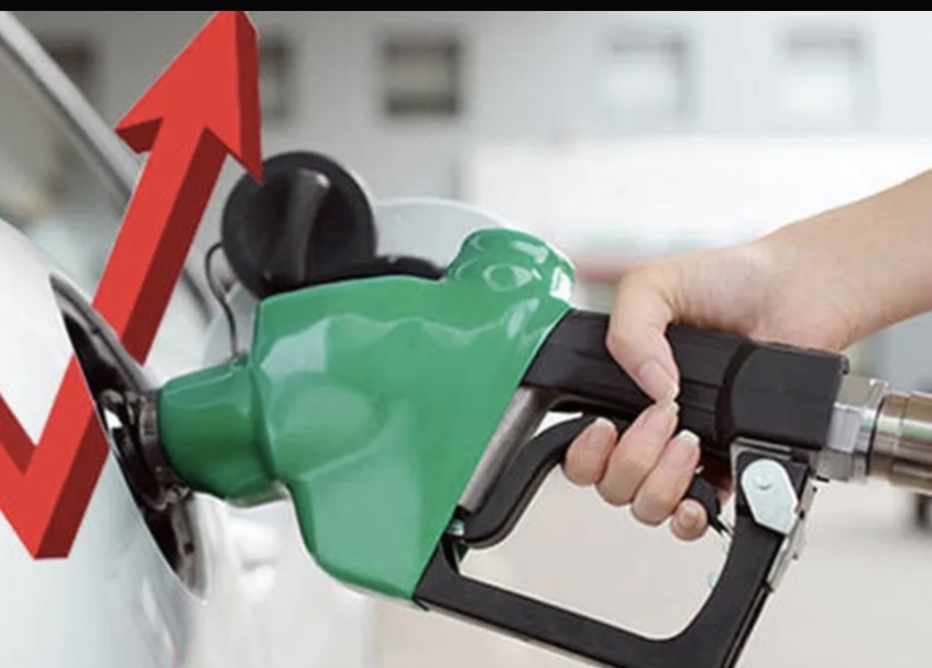 Veste proastă pentru șoferi! Carburanții se scumpesc de la 1 ianuarie 2026 