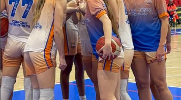 CSM CSU Târgoviște a obținut ieri prima victorie din acest an, impunându-se categoric în fața echipei CSU Politehnica Timișoara