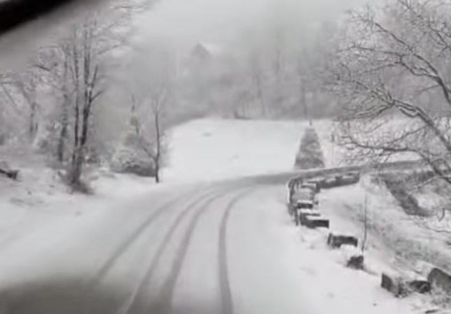 Ninge deja în unele zone din țară, utilajele SDN în acțiune