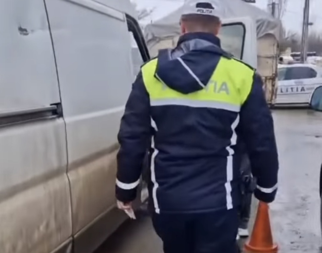 Razie de amploare în județul Dâmbovița: Polițiștii verifică transportul de persoane și marfă