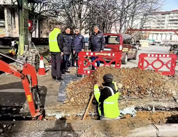 Târgoviște devine un oraș inteligent, semafoare și sisteme anti-coliziune pentru trafic mai sigur Târgoviște devine un oraș inteligent, semafoare și sisteme anti-coliziune pentru trafic mai sigur
