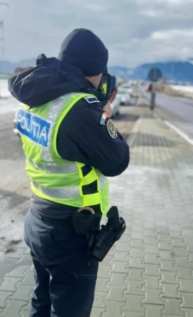 Traficul nu e ședință foto – amintește-ți regulile de siguranță