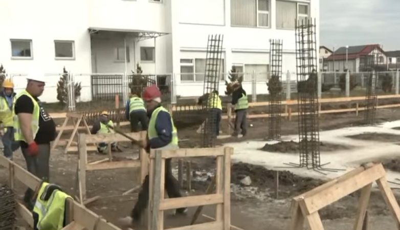 S-a dat startul lucrărilot la creșa din cartierul Sagricom, un nou spațiu modern pentru copii!