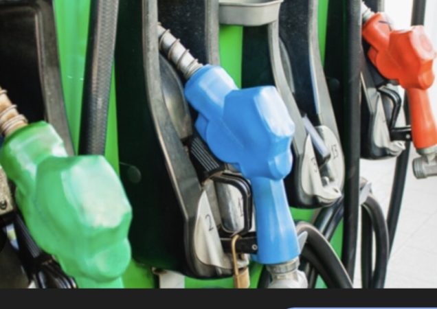 Scumpire record a carburanților