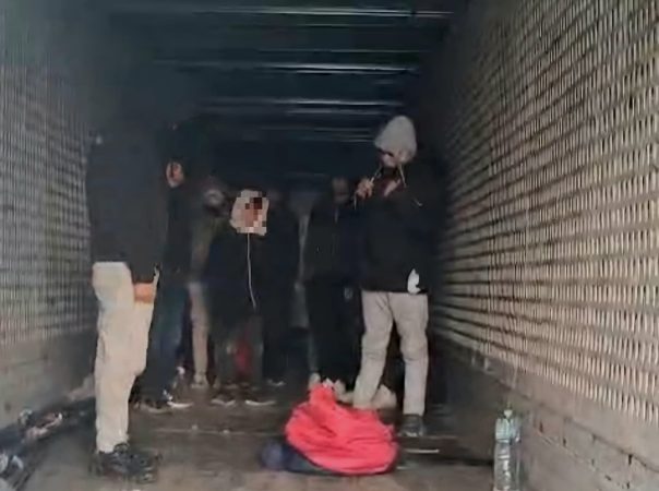 Migranți depistați de jandarmii dâmbovițeni pe Autostrada A1